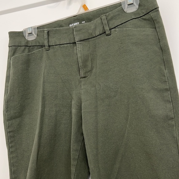 Old Navy Pixie Ankle Pant - Picture 2 of 3